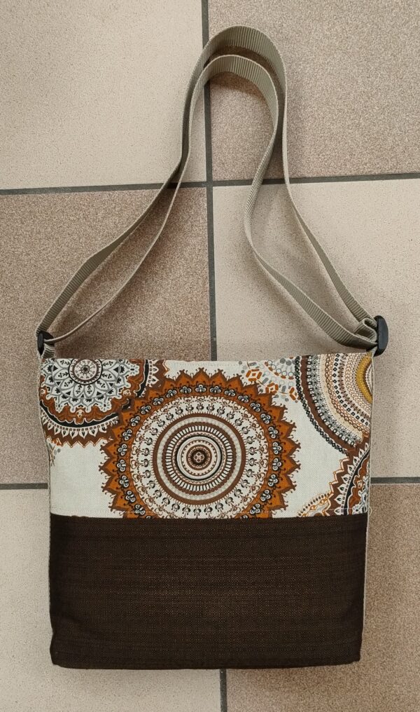 1.6 Media MANDALA MARRONE