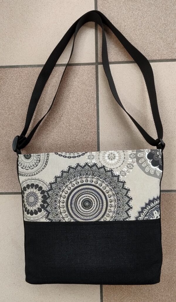 1.7 Media MANDALA NERO