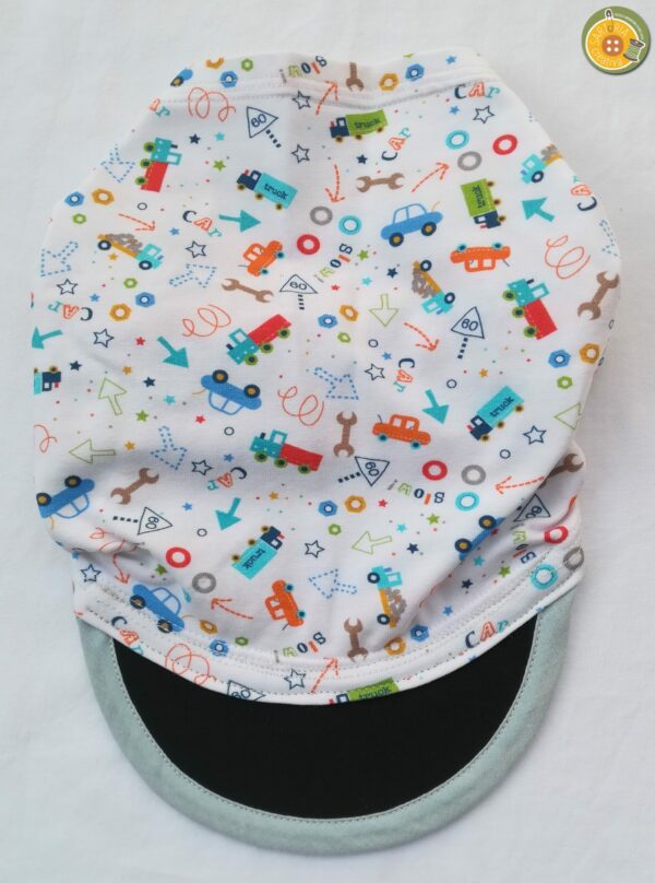 2. Fascia bambini con visiera MACCHININE BIANCO