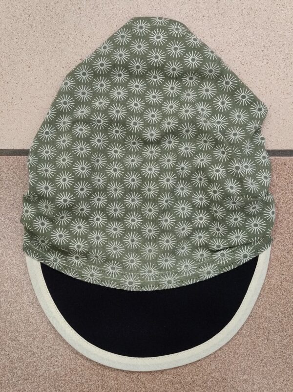 2.1 Fascia adulti con visiera MOTIVO VERDE