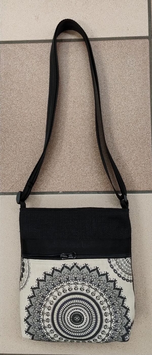 1.7 Piccolina MANDALA NERO