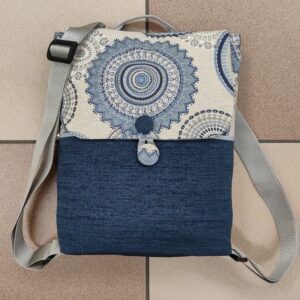 3.4 Zainetto con patella MANDALA BLU